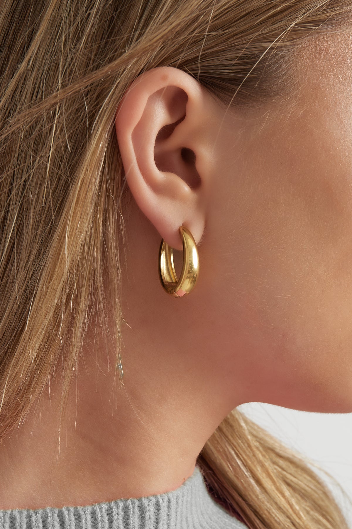 classy hoop earrings