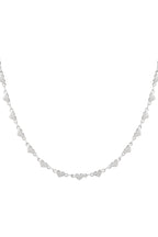 Strong heart necklace