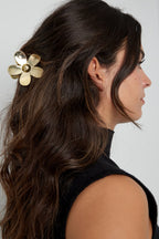 daisy hair clip
