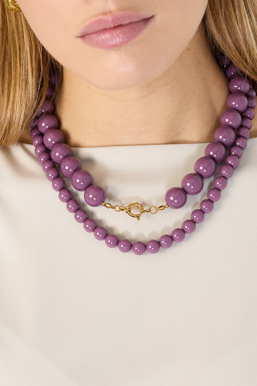 Bold beaded necklace 10mm