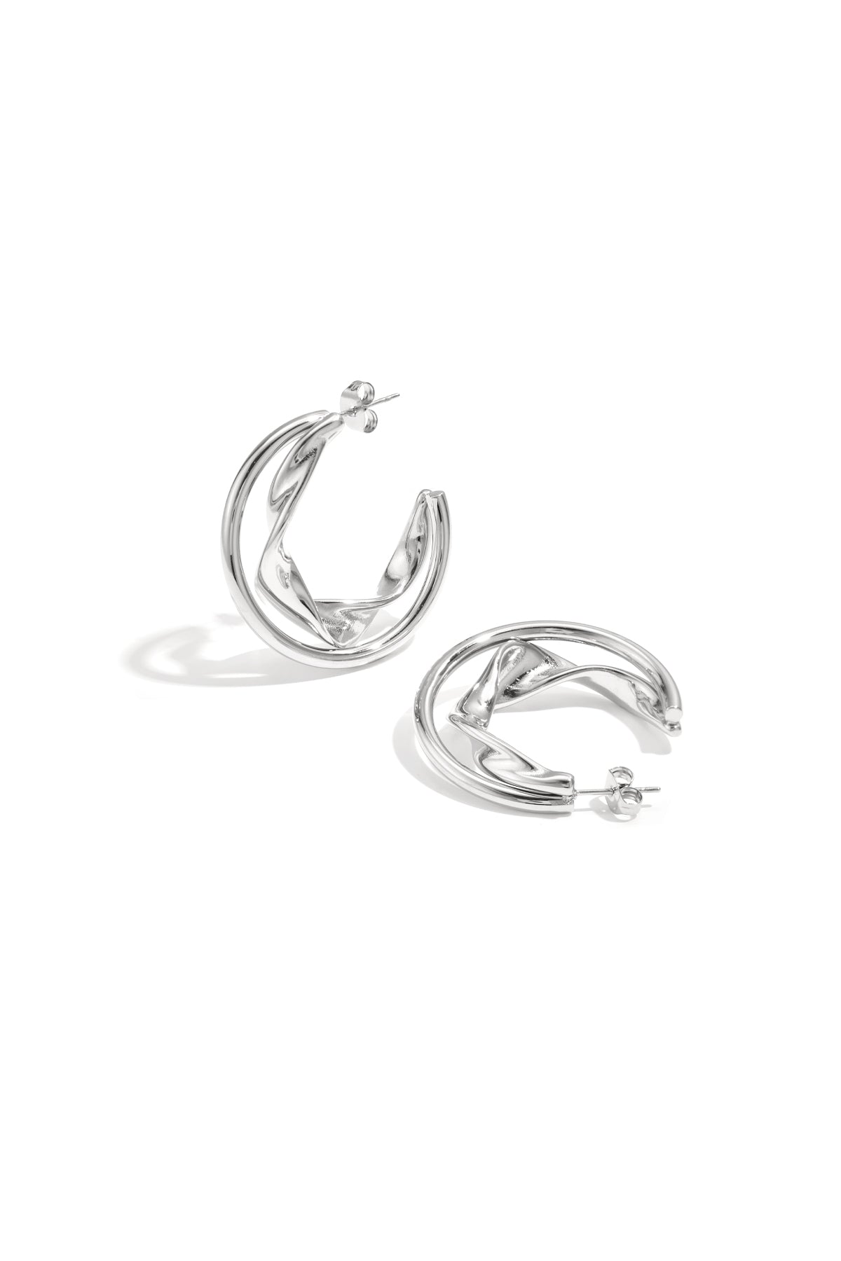 Double chunky hoop earrings with twisted detail