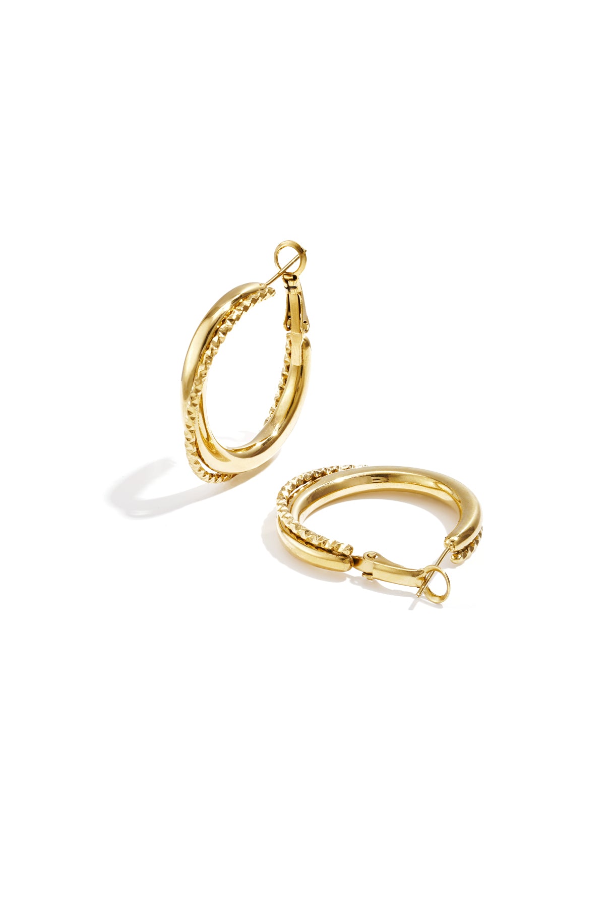 Double hoop earrings with twist detail