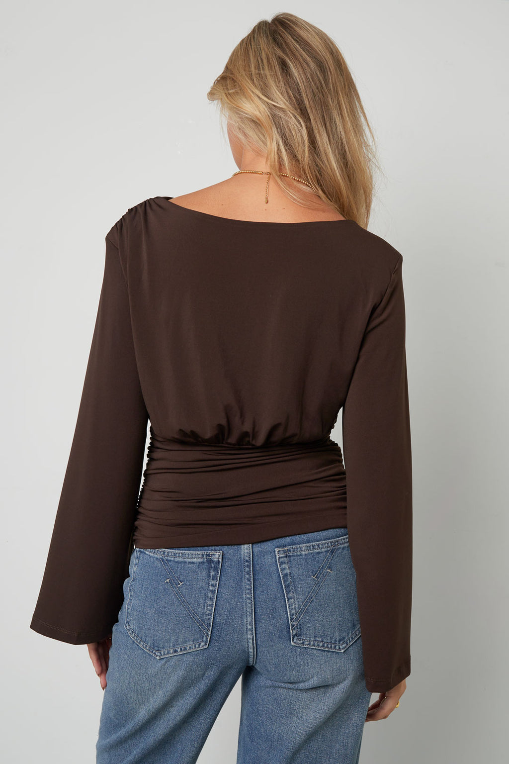 Fitted top with flared sleeves