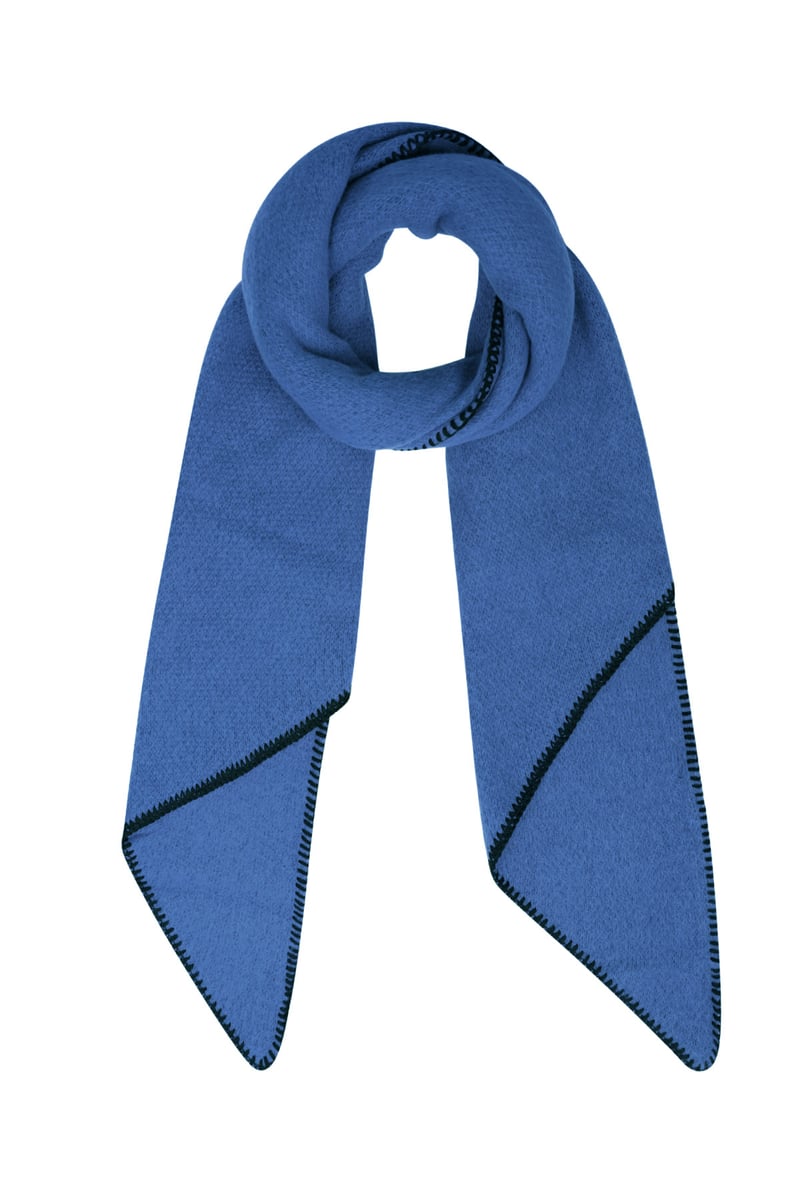 Single-colored winter scarf with black stitching