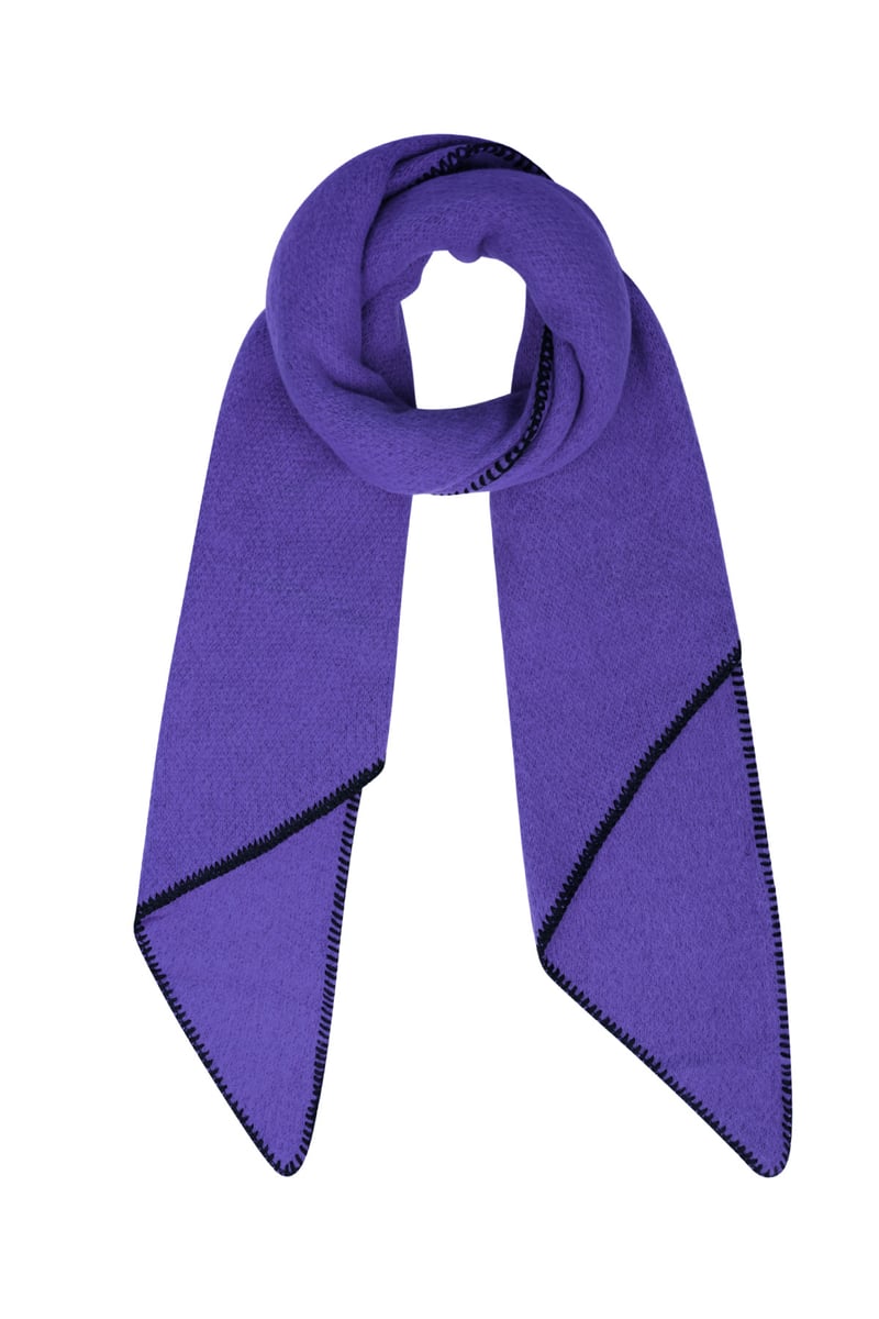 Single-colored winter scarf with black stitching