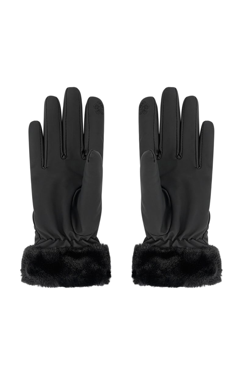 Furry gloves