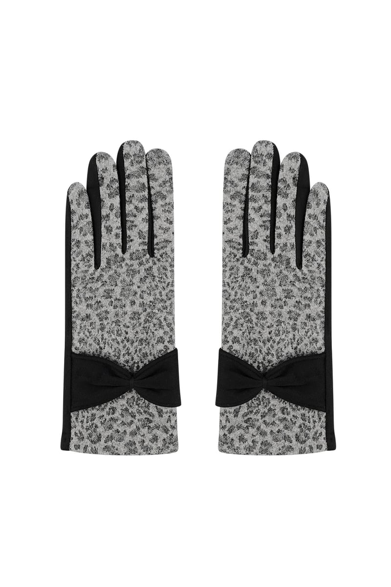 Leopard chic gloves