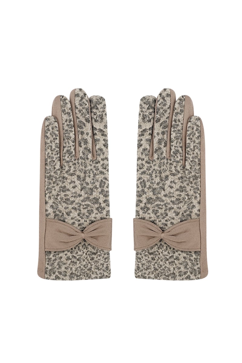 Leopard chic gloves