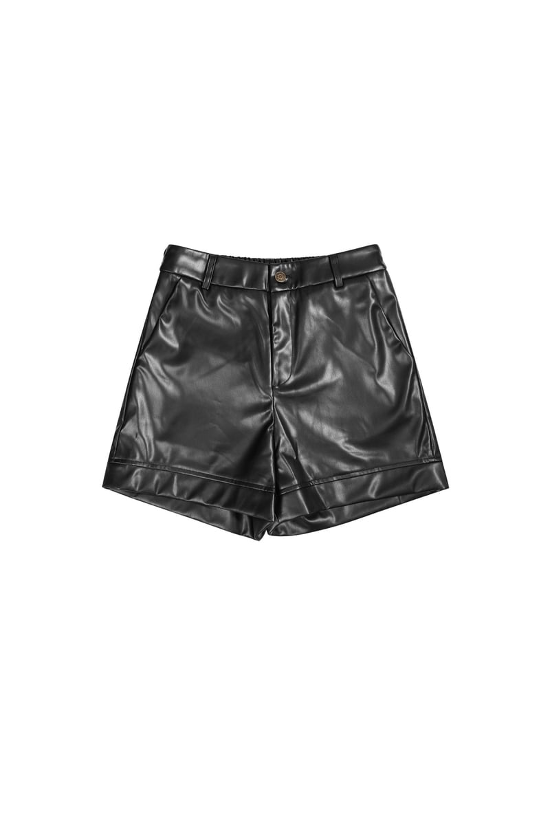 PU shorts