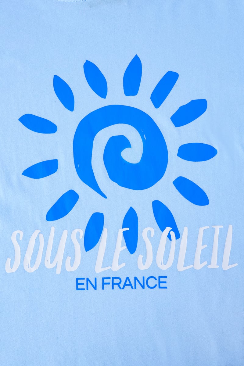 Sous le Soleil en France oversized tee