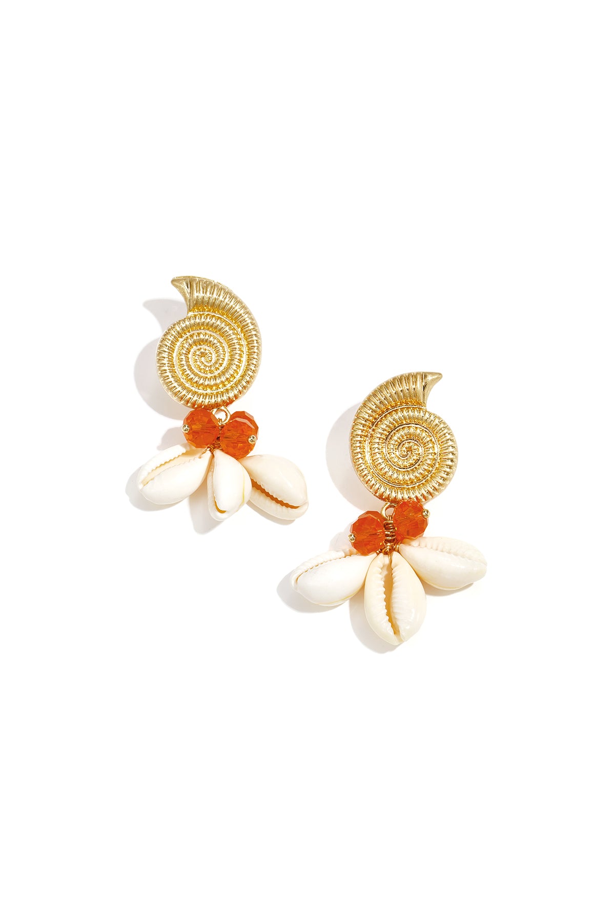 Earrings with shell-shaped pendants and beads