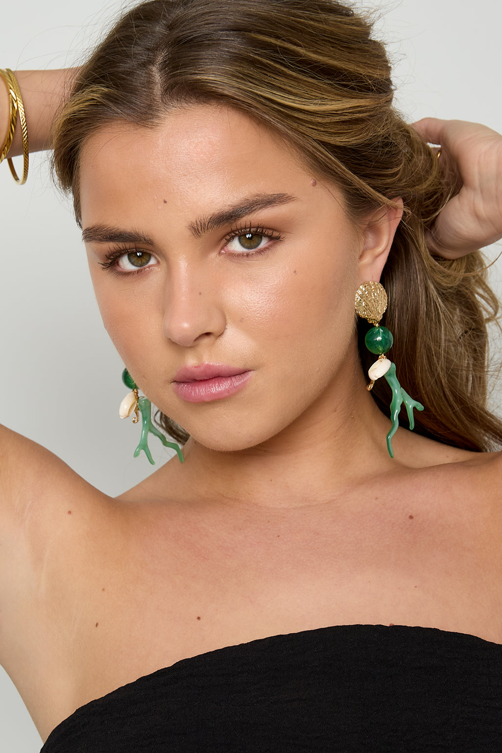 Earrings with coral and sea pendants