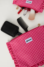 Checkered iPad case made of sweet polyester, ideal for everyday use.